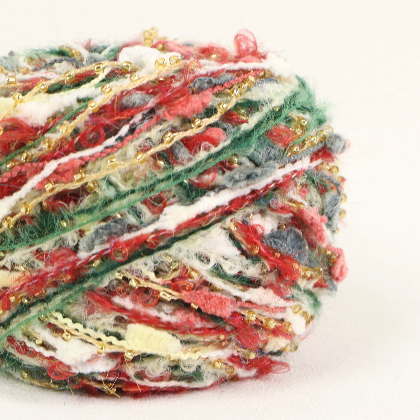 【Christmas】ball of yarn