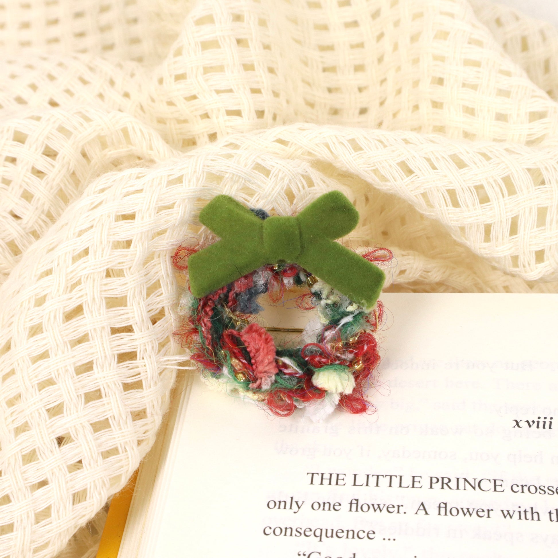 crochet brooch Christmas