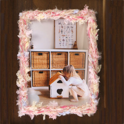 crochet frame dear pink